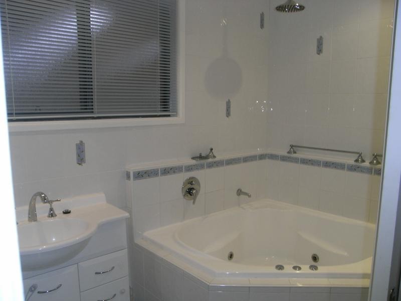30 Newton Place, Blue Haven NSW 2262