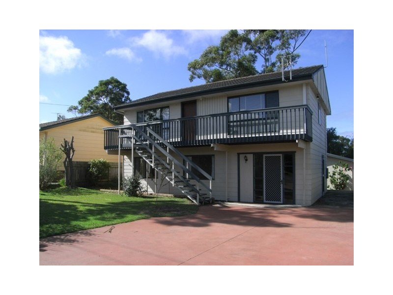37 McCrea Boulevard, San Remo NSW 2262