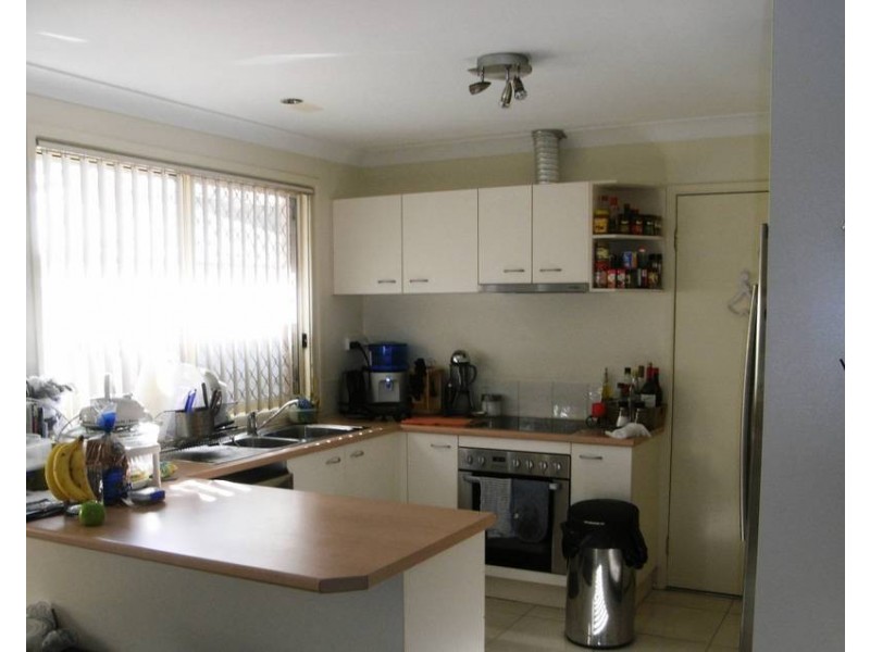 27 Nagle Crescent, Blue Haven NSW 2262