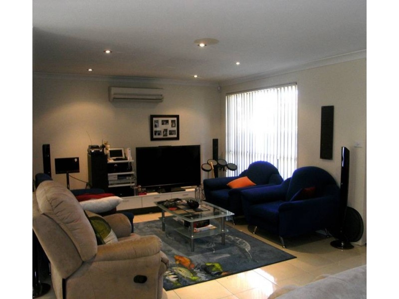 27 Nagle Crescent, Blue Haven NSW 2262
