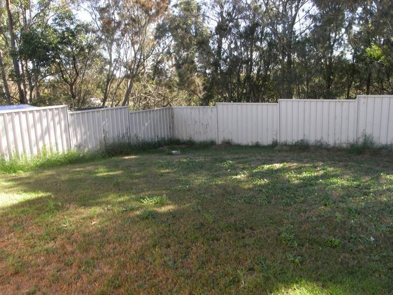 27 Nagle Crescent, Blue Haven NSW 2262