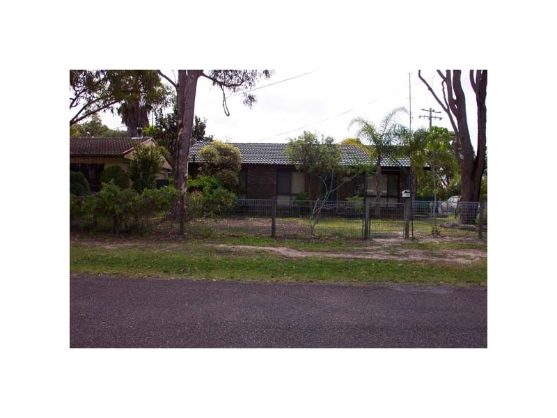 12 Penguin Road, Blue Haven NSW 2262