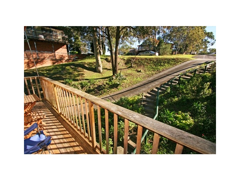 4 Leslie Avenue, Gorokan NSW 2263