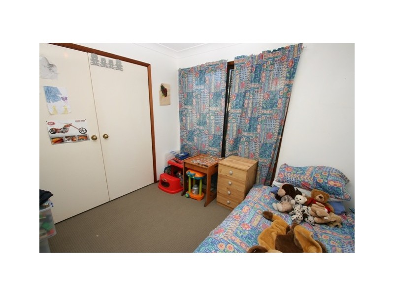 4 Leslie Avenue, Gorokan NSW 2263