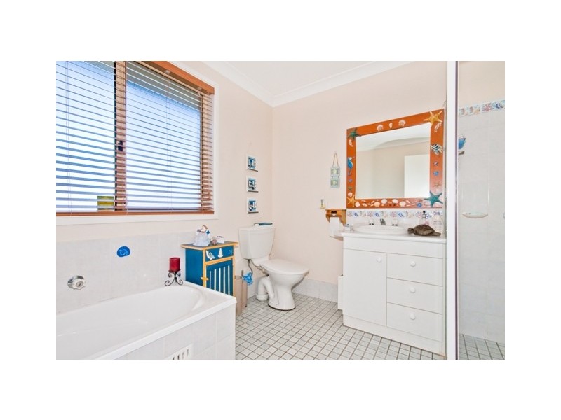 2/33 Heritage Drive, Kanwal NSW 2259