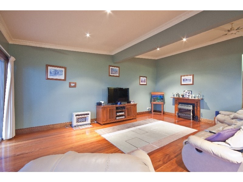 440 Tuggerawong Road, Tuggerawong NSW 2259