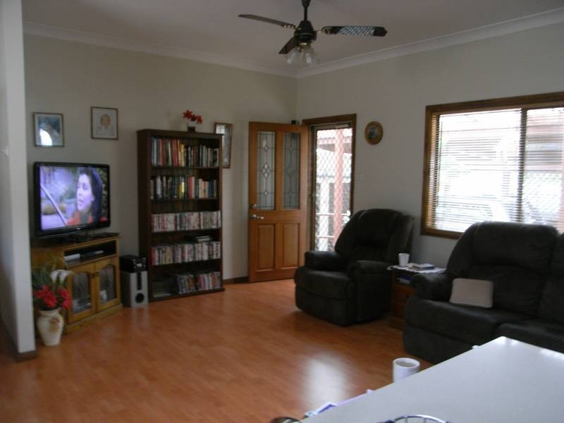 9 Windermere Ave, Charmhaven NSW 2263