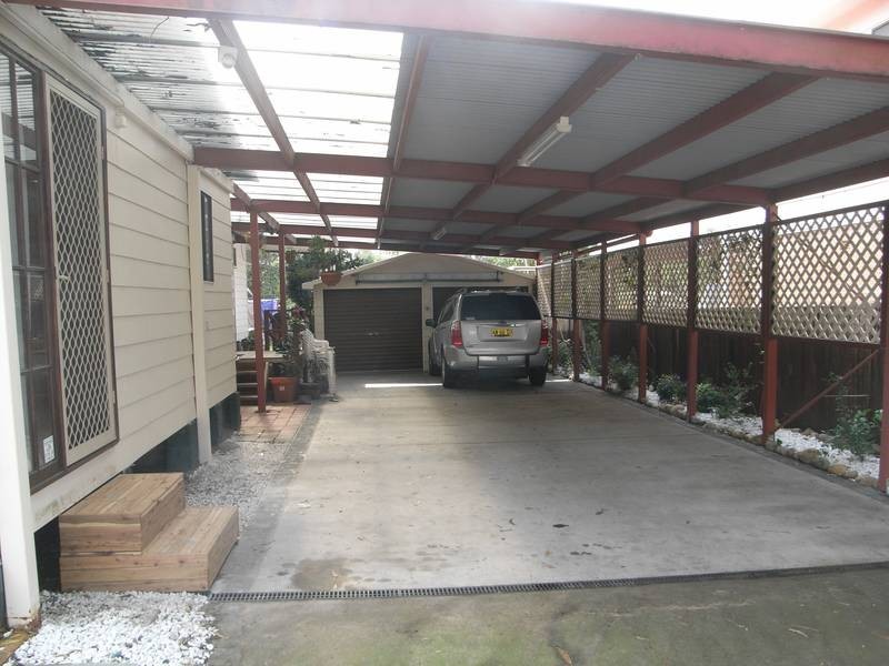 9 Windermere Ave, Charmhaven NSW 2263