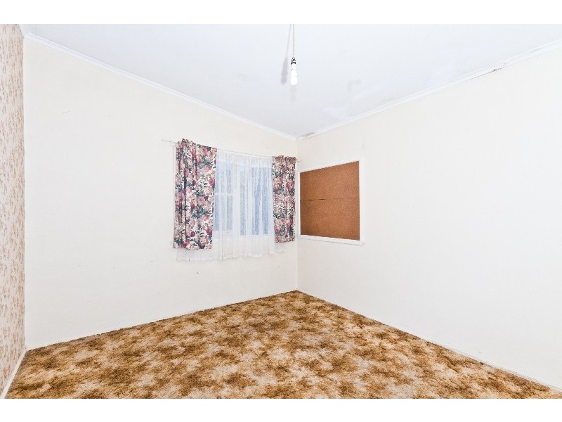 2 Coloma Street, Budgewoi NSW 2262