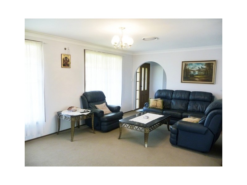 5 Oxford Drive, Lake Haven NSW 2263