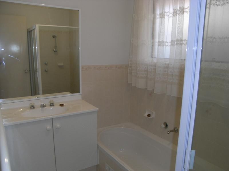 4 Wongala Ave, Blue Haven NSW 2262