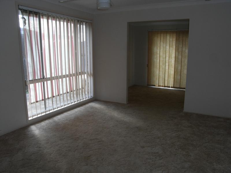 4 Wongala Ave, Blue Haven NSW 2262