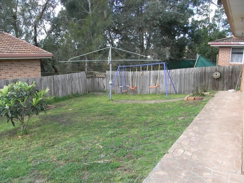 4 Wongala Ave, Blue Haven NSW 2262