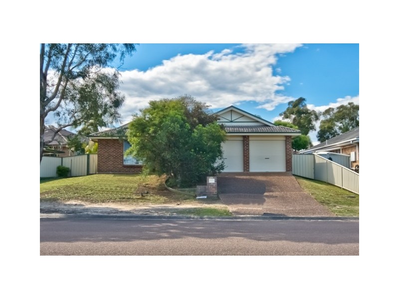 28 Lady Laurel Drive, Blue Haven NSW 2262