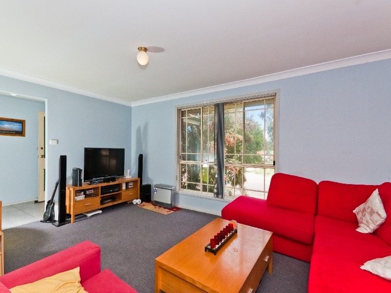 28 Lady Laurel Drive, Blue Haven NSW 2262