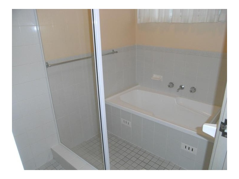 3 Christopher Crescent, Lake Haven NSW 2263