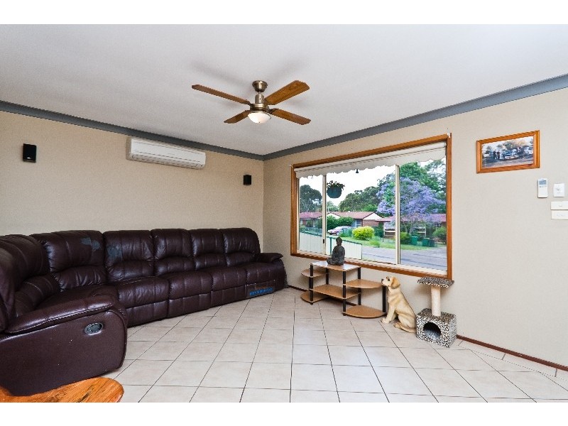 16 Merinda Avenue, Charmhaven NSW 2263