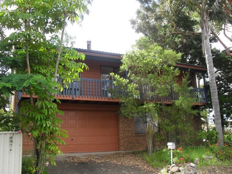 39 Goobarabah Ave, Lake Haven NSW 2263