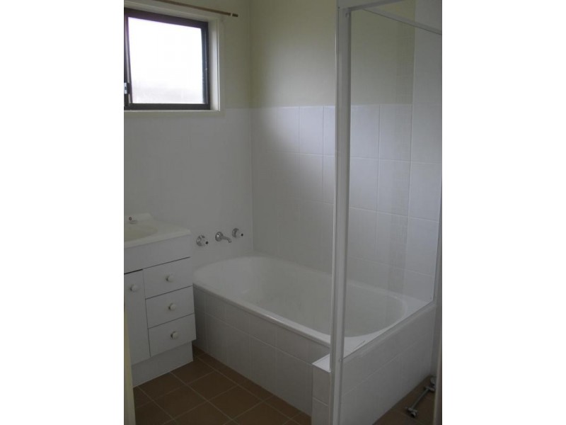 39 Goobarabah Ave, Lake Haven NSW 2263