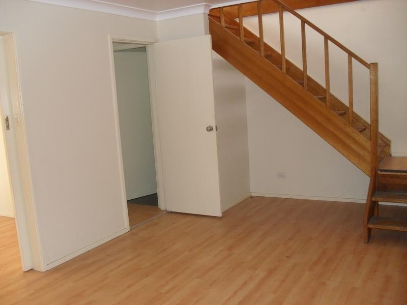 39 Goobarabah Ave, Lake Haven NSW 2263