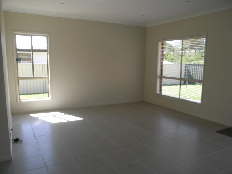 16 Barton Rd, Doyalson NSW 2262