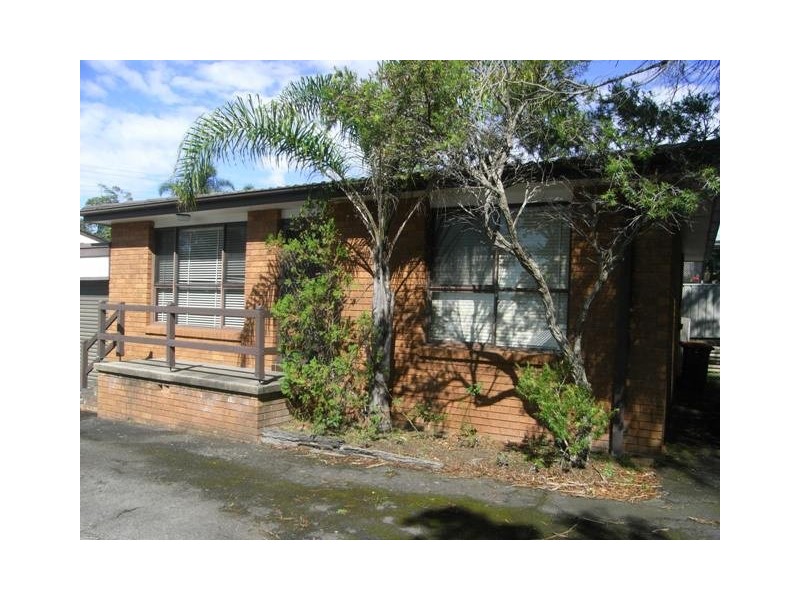 143 Wallarah Road, Gorokan NSW 2263