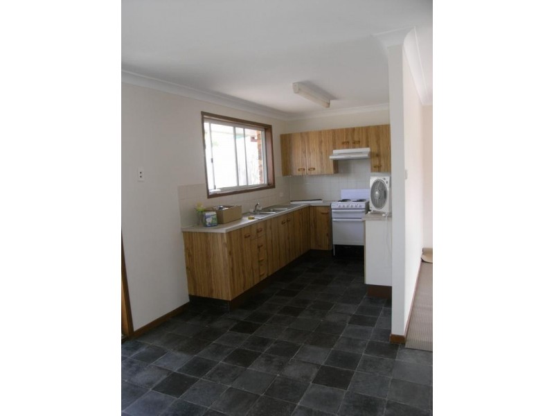 11 Sally Close, Lake Haven NSW 2263