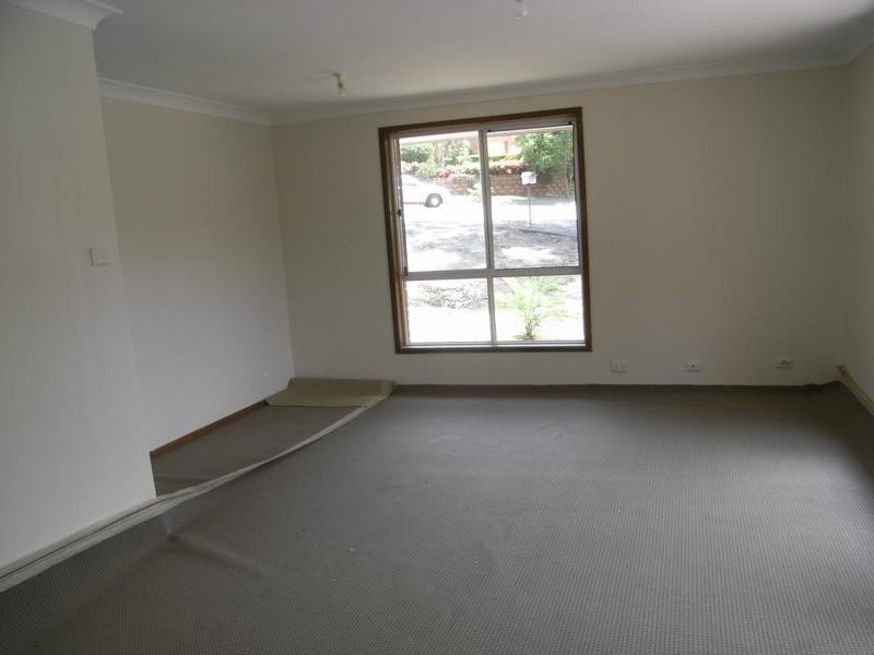 11 Sally Close, Lake Haven NSW 2263