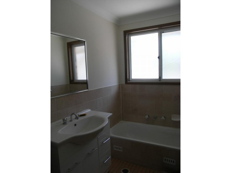 11 Sally Close, Lake Haven NSW 2263