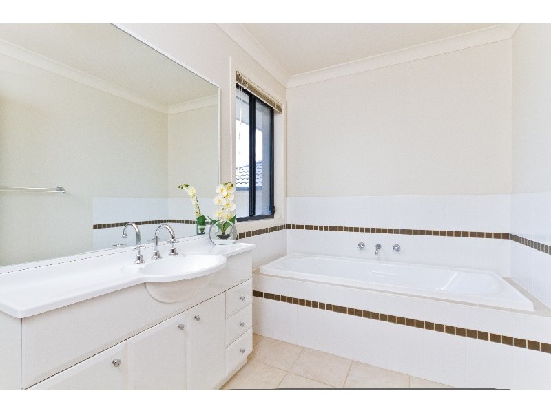 13 Highland Crescent, Hamlyn Terrace NSW 2259