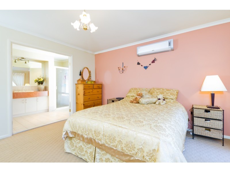 99 Marks Road, Gorokan NSW 2263