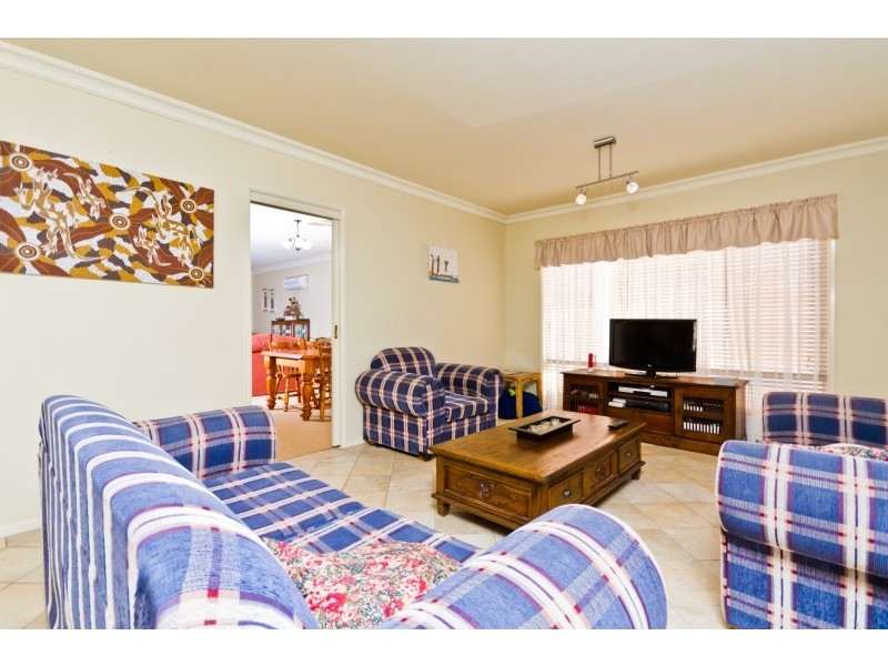 99 Marks Road, Gorokan NSW 2263