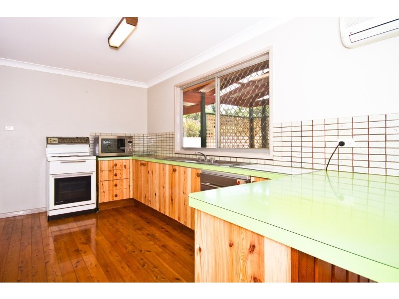 1 Manuka Parade, Gorokan NSW 2263