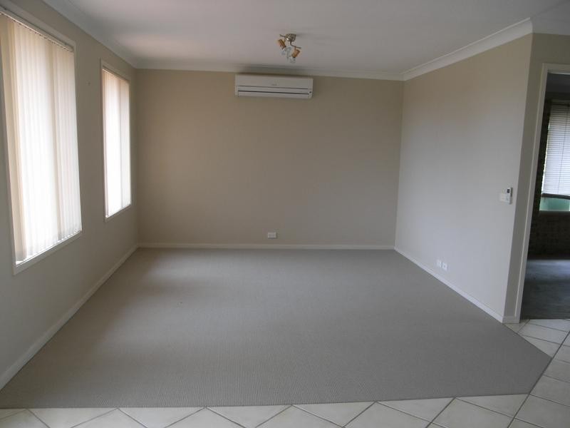 74 Roper Rd, Blue Haven NSW 2262