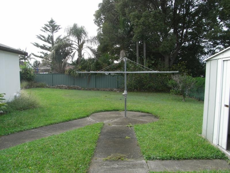 19 Athol St, Toukley NSW 2263