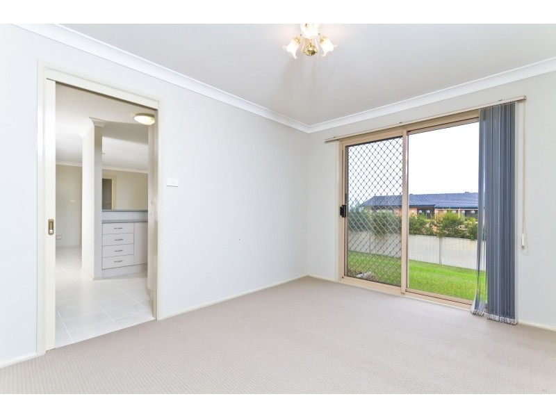 154 Roper Road, Blue Haven NSW 2262