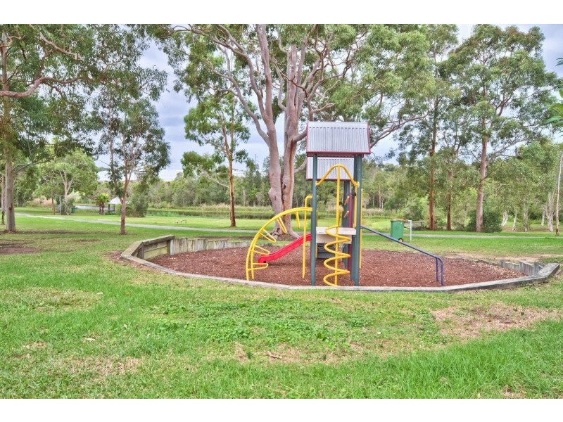 10 Plane Tree Circuit, Woongarrah NSW 2259