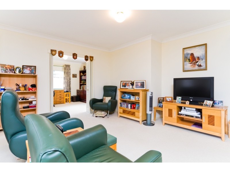 10 Plane Tree Circuit, Woongarrah NSW 2259