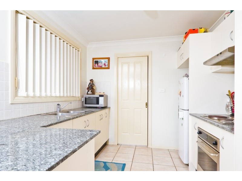 2/745 Pacific Highway, Kanwal NSW 2259