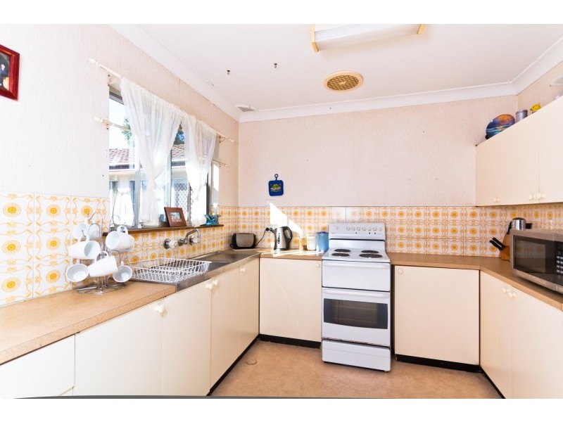 7 Rolfe Avenue, Kanwal NSW 2259