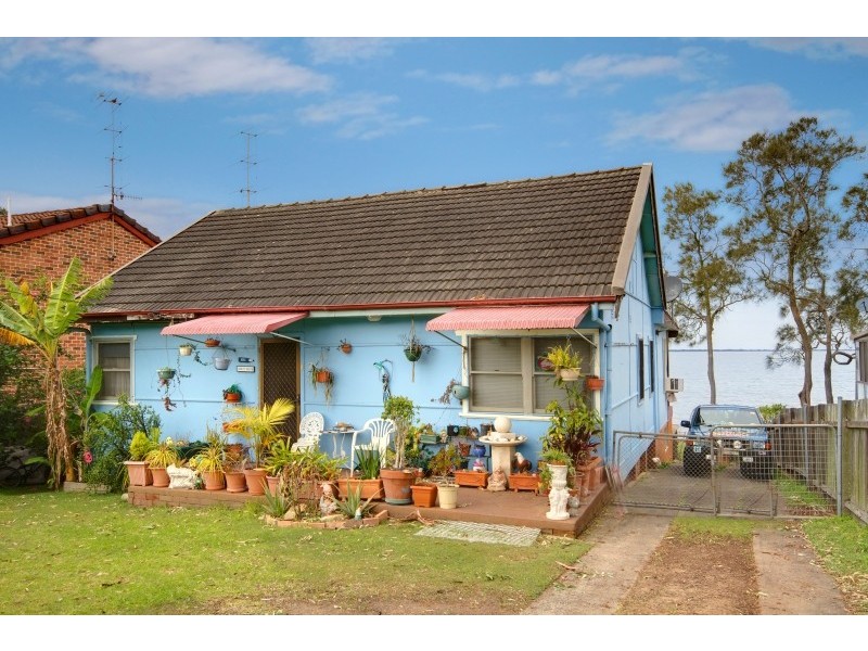 72 Marks Road, Gorokan NSW 2263