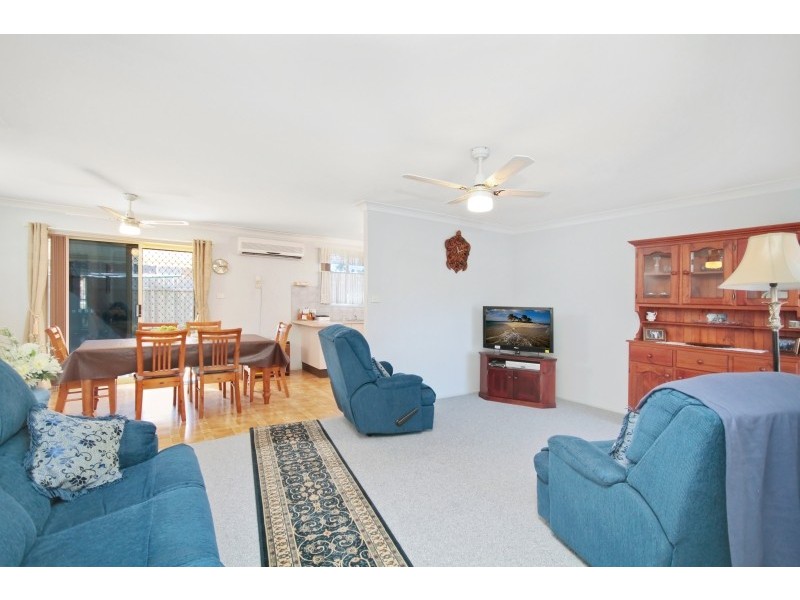 94a Gorokan Drive, Lake Haven NSW 2263