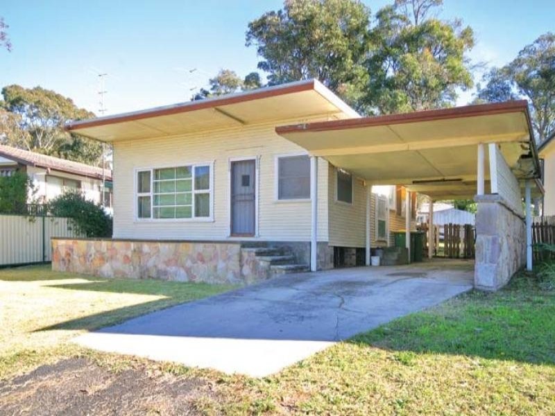 34 Malvina PARADE, Gorokan NSW 2263