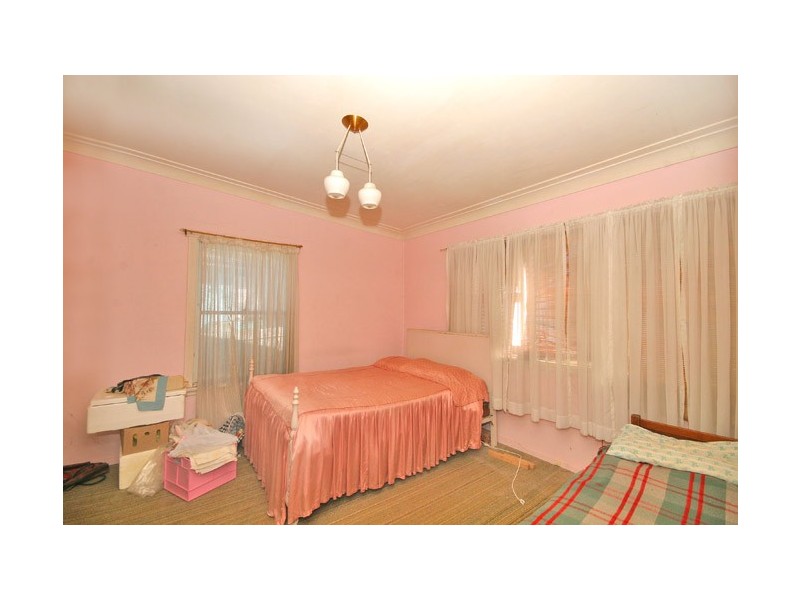 34 Malvina PARADE, Gorokan NSW 2263