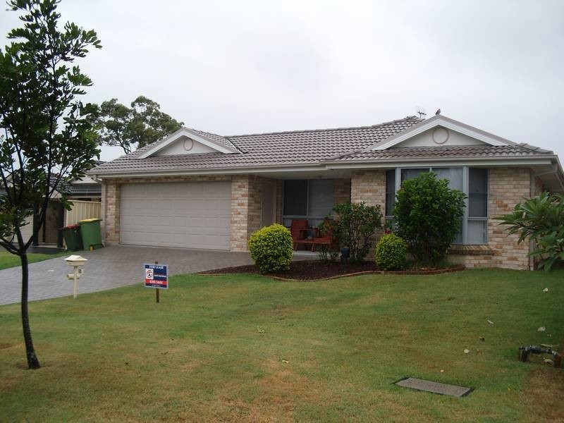13 Landhaven Ave, Blue Haven NSW 2262