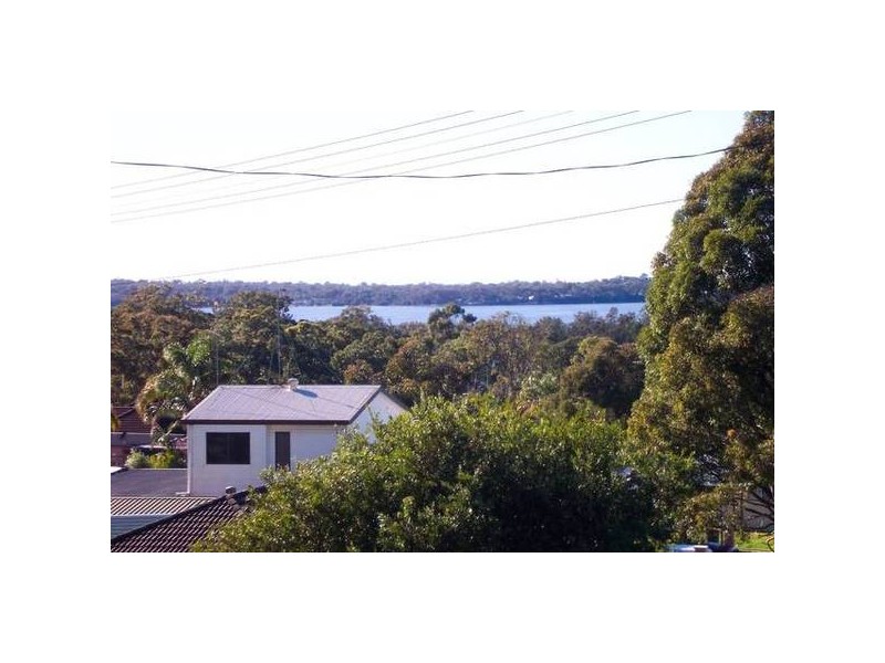 12 Alan Avenue, Charmhaven NSW 2263