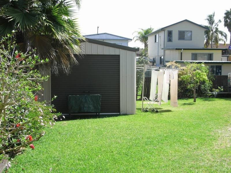 18 Balmoral Drive, Gorokan NSW 2263