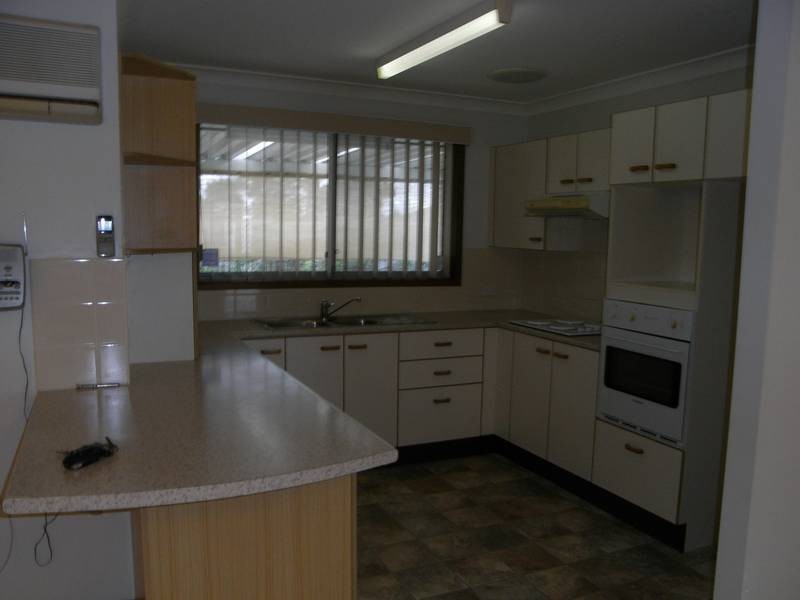 2/30 Bromley Court, Lake Haven NSW 2263