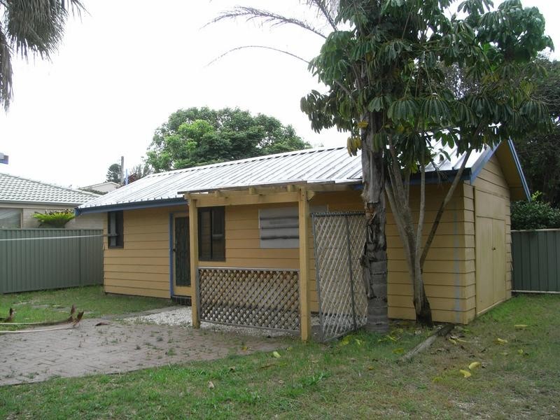 69 Budgewoi Road, Budgewoi NSW 2262