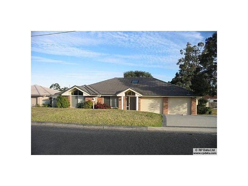 27 Whiteswan Avenue, Blue Haven NSW 2262